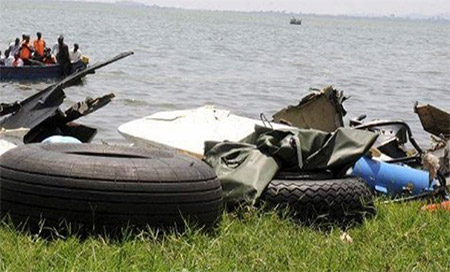 Equipos de rescate en la zona del naufragio Más de nueve muertos por el naufragio de un barco en Uganda